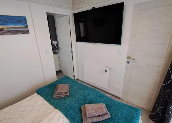 Mobile Tom 12 Пакоштане