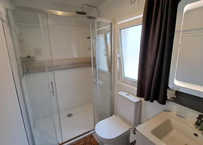 Дом отдыха Mobile Tom 12 Пакоштане